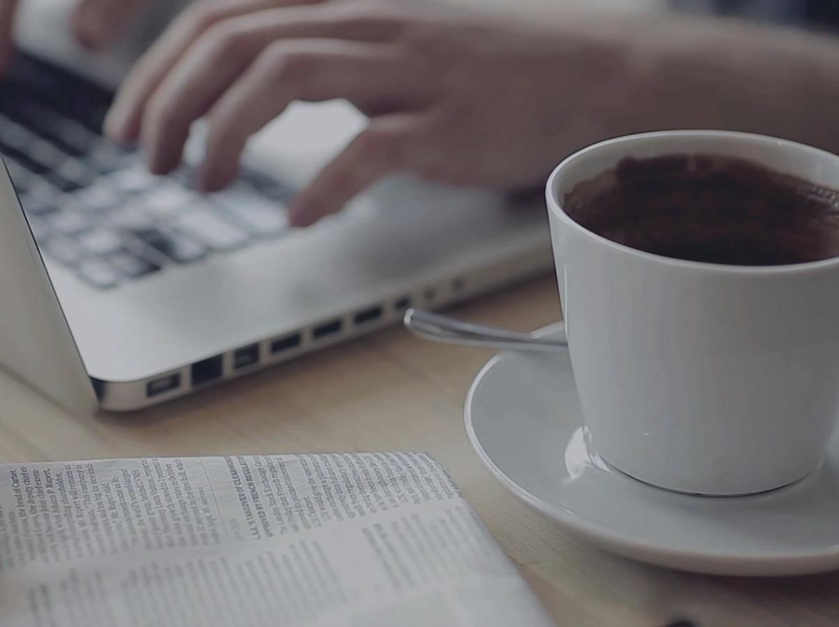 Vue d'ensemble d'un plan financier complet avec objectifs et étapes